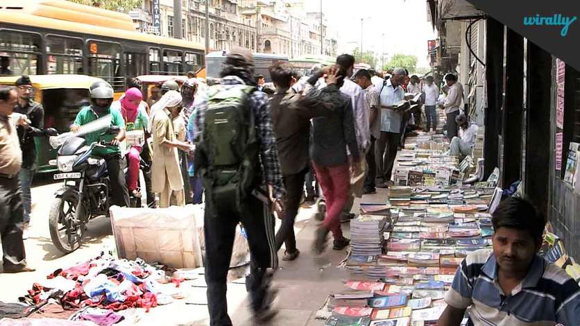 Daryaganj Old Book Market