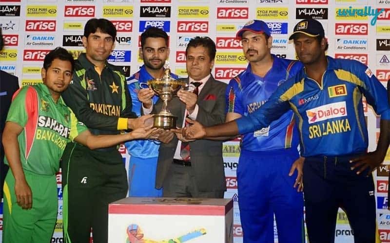 Asia-Cricket-Cup-2-14-picture-with-captain