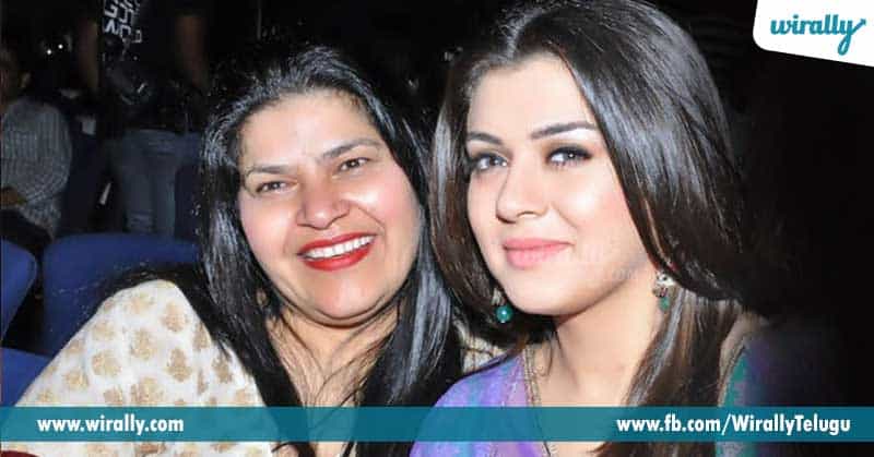 3.-Hansika’s-mother