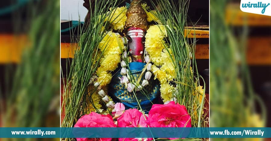 02 Importance of Garika Grass during Ganesh Puja