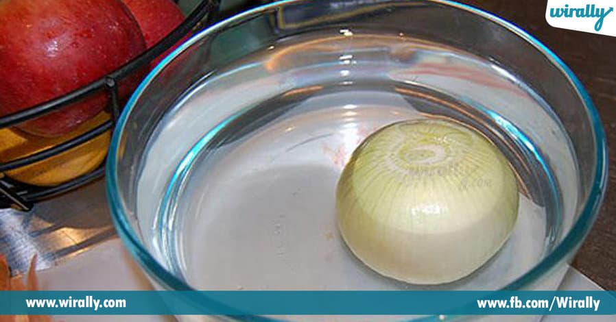 4 How to cut onions without getting tears