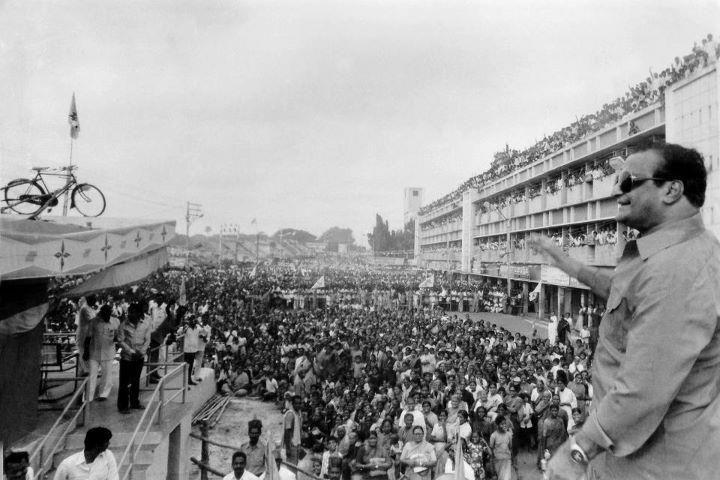 32. NTR addressing huge crowd