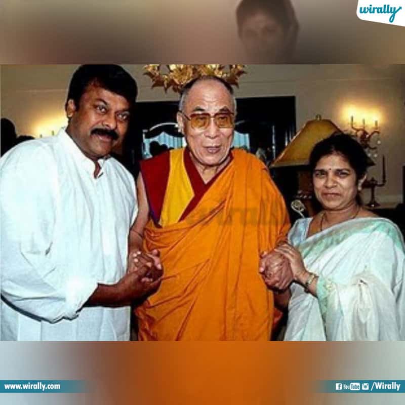 Chiranjeevi and Surekha old pic with their daughter Sreeja