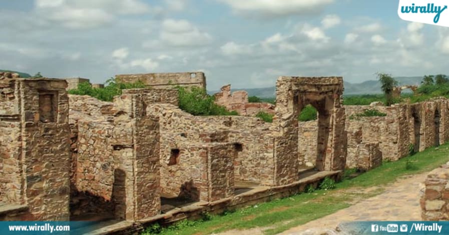 Bhangarh Fort Deaths - image of fort