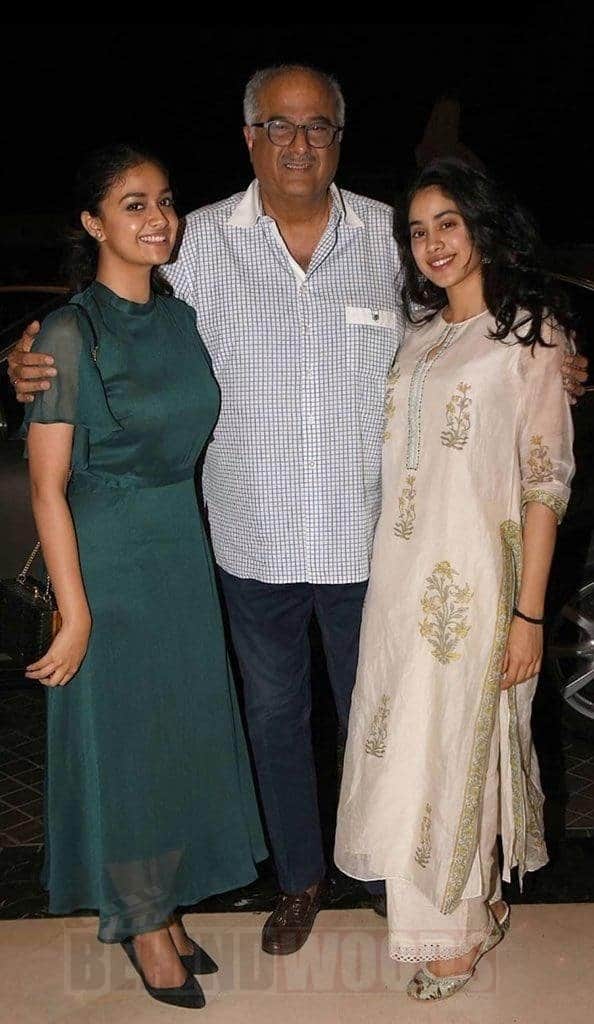 19. Keerthy Suresh With Boni Kapoor And Jahnvi Kapoor