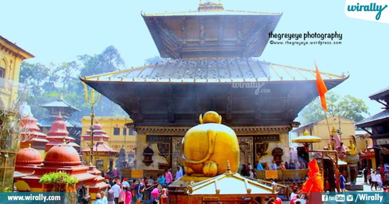 famous and sacred Pashupatinath Temple