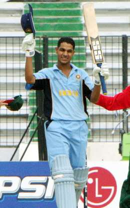 10. The Unseen And Rare Pic Of Shikhar Dhawan