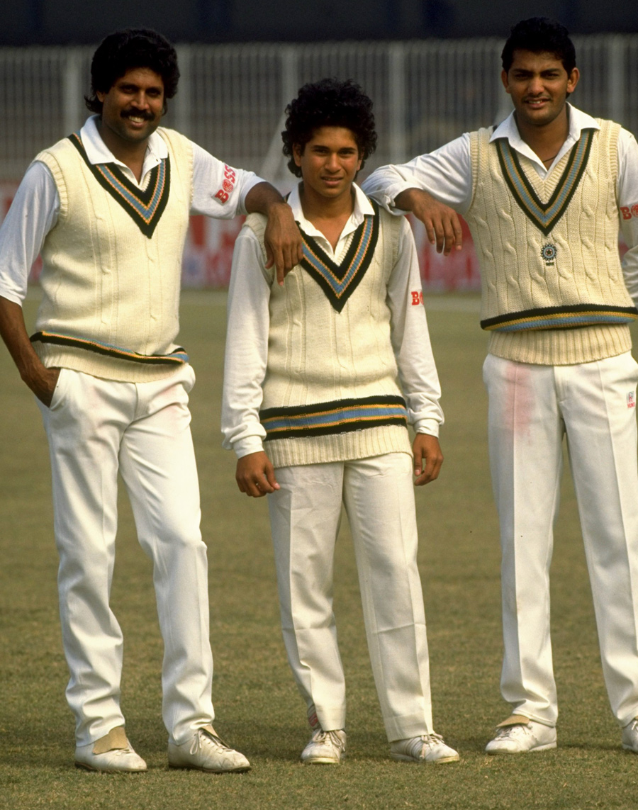 15. Rare Image Of Sachin With Kapil Dev And Azharuddin