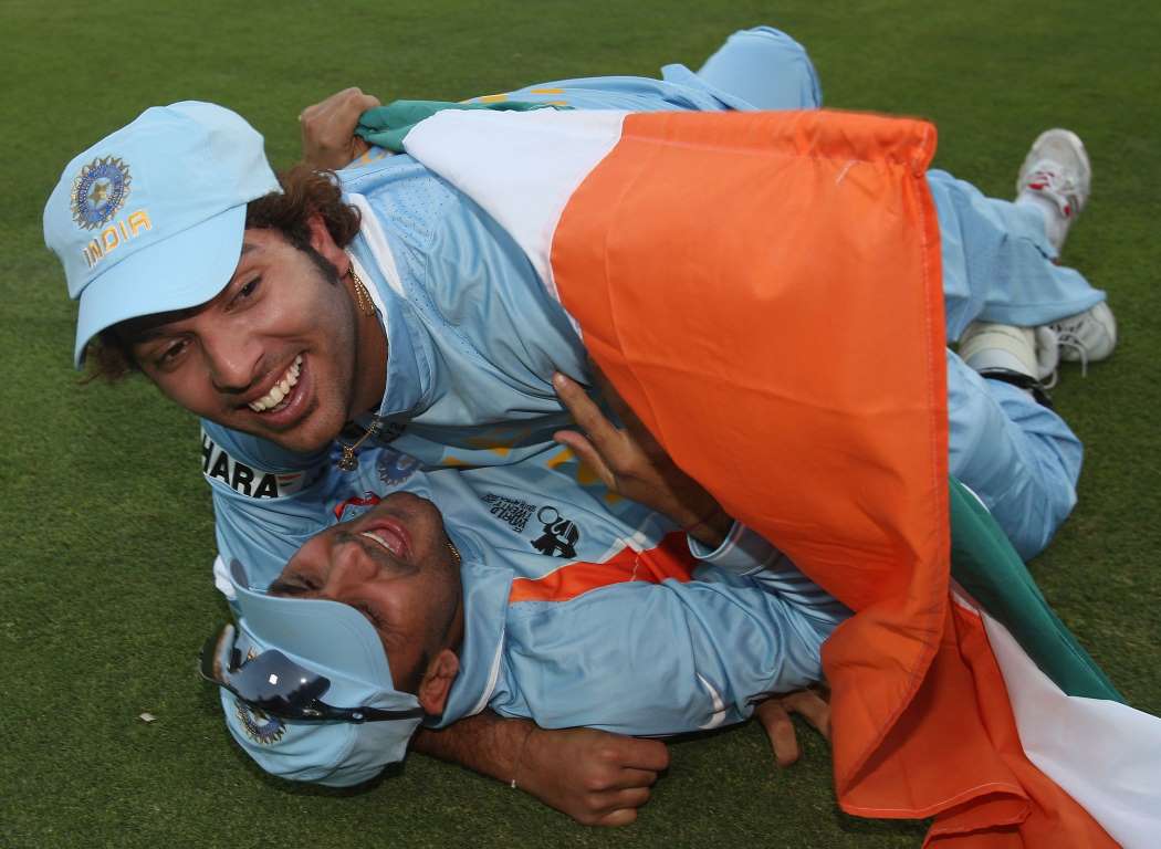 16. Virender Sehwag And Yuvraj Singh's Rare Pic