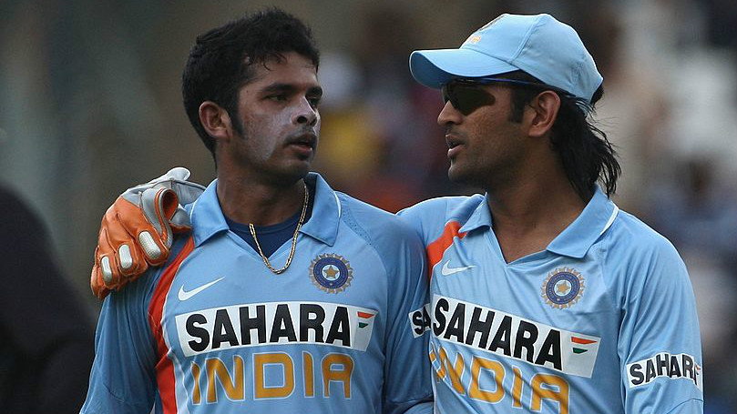 27. A Rare Pic Of Ms Dhoni & Sreeshanth