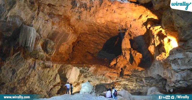 1 Borra Caves In Visakhapatnam