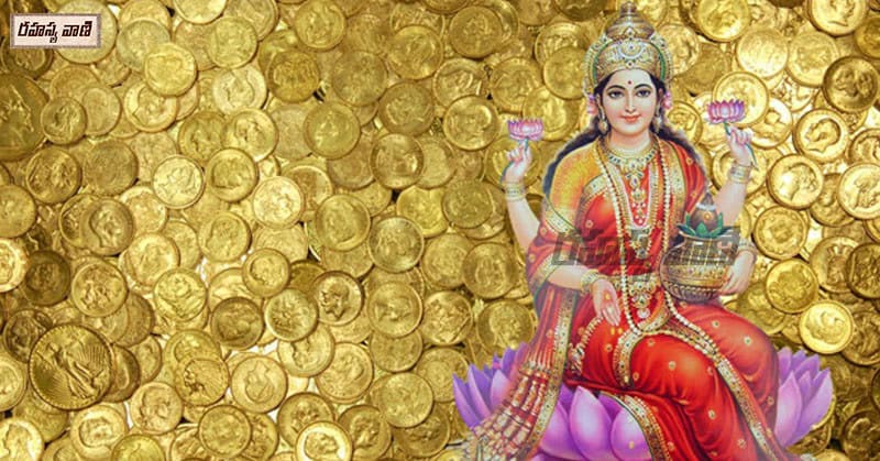 money and lakshmi devi